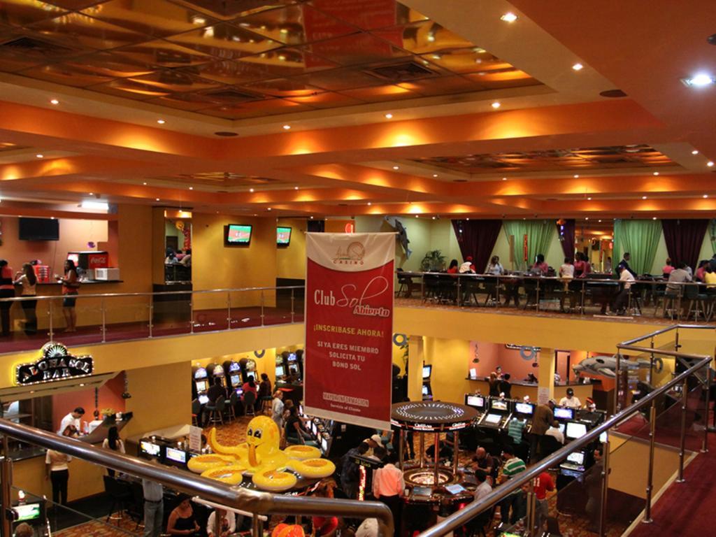Aloha Sol Hotel And Casino Santiago De Los Caballeros Extérieur photo